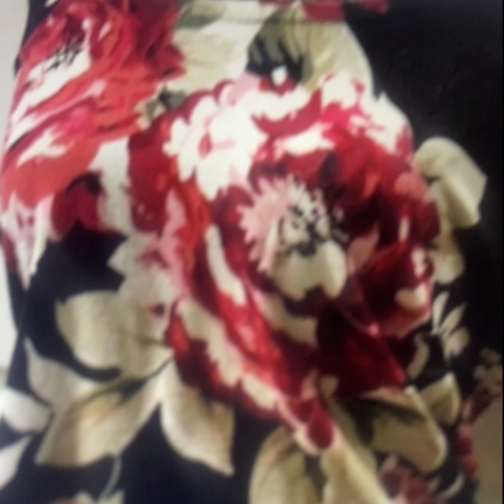 White House black market blouse - Picture 7 of 7